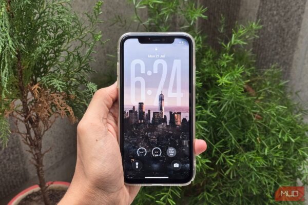 I Always Check These Specific Points Before Buying a Used iPhone