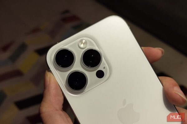The Back of Your Phone Is Magical: Try These 7 Uses