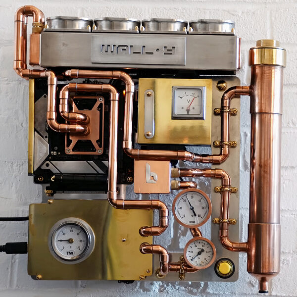 Custom Water-Cooled PC Looks to be Straight from the Victorian Era, Called WALL-Y