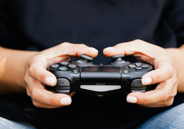 Science has finally figured out why I play games with inverted camera controls