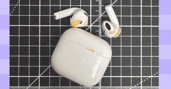 How to Clean AirPods (and Other Earbuds)