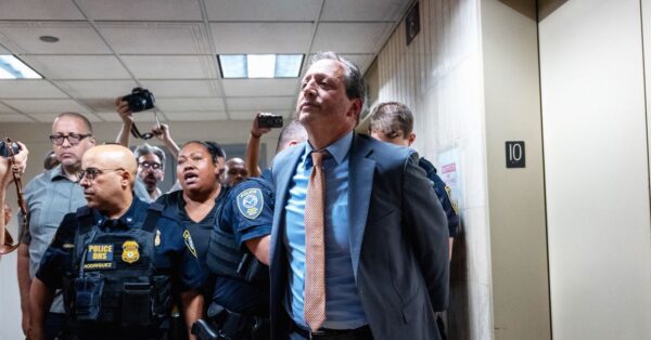 These Are the 15 New York Officials ICE and NYPD Arrested in Manhattan