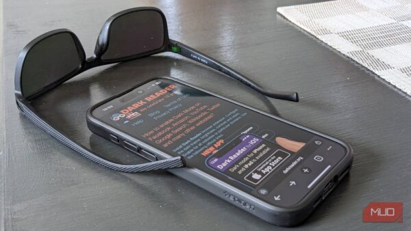 How I finally made the entire web go dark on desktop and mobile