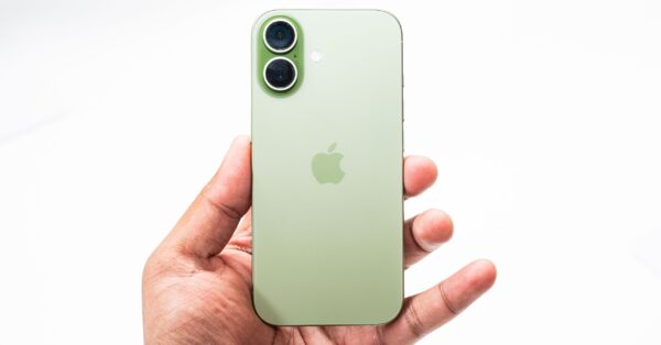 What’s the Best iPhone to Buy or Avoid Right Now? (2025)