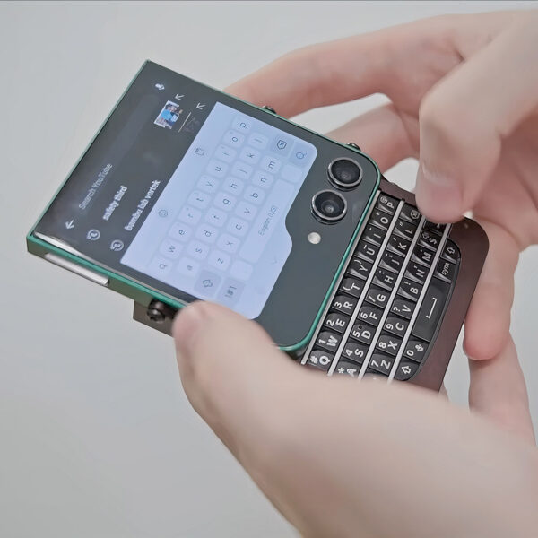 Inventor Unveils Homemade Smartphone That Defies the Ordinary