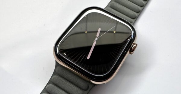 Apple Watch hypertension alerts cleared by FDA for new and old watches