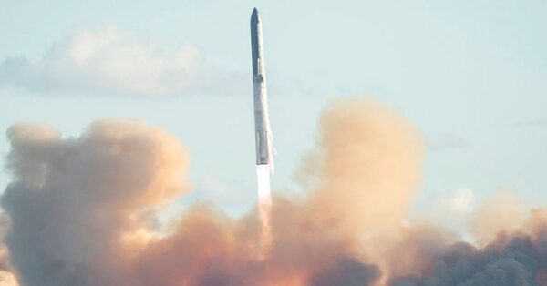 SpaceX’s Second-Gen Starship Signs Off With a Near-Perfect Test Flight
