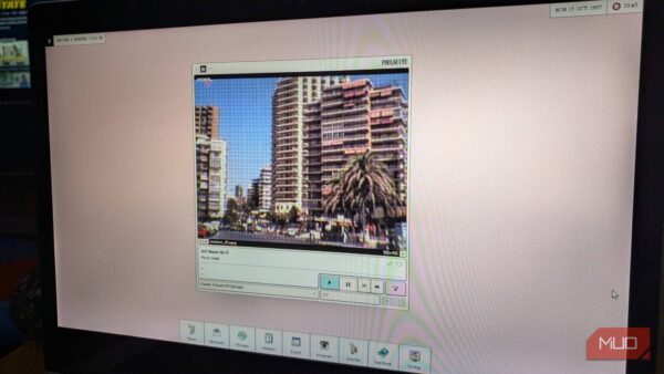 I didn’t expect a retro radio app to be this cool (or this addictive)