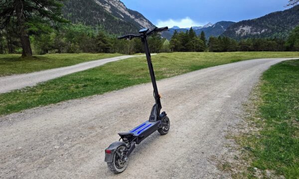 Up to 25% off! Ride smarter this fall with Ausom’s high-performance electric scooters