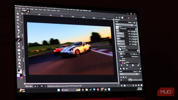 This patch makes GIMP feel like Photoshop, and I love it
