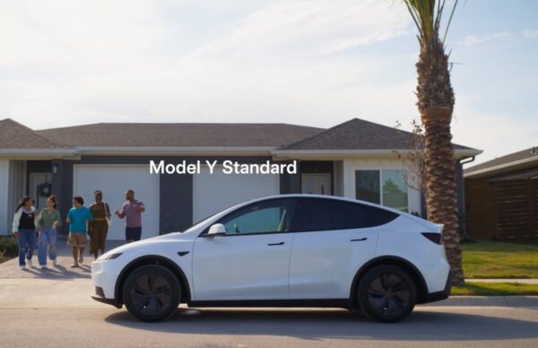 Tesla reveals slightly cheaper ‘standard’ versions of the Model 3 and Model Y