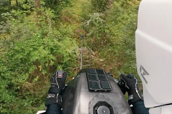 Volonaut Airbike Speeding Through the Forest Looks Like a Scene from Star Wars