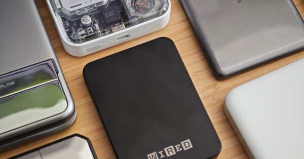 13 Best MagSafe Power Banks for iPhones (2025), Tested and Reviewed