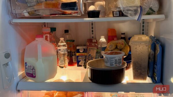 Never clean your fridge shelves like this — you’re spreading bacteria