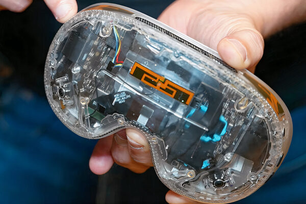 A Closer Look at Valve’s Steam Frame, the VR Headset That Could Revolutionize Wireless Play