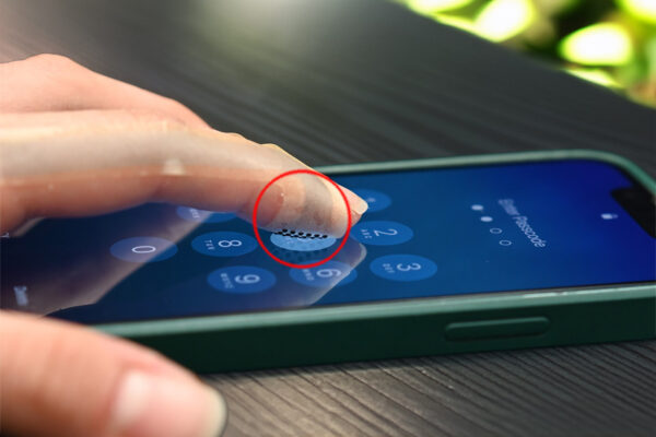 VoxeLite Makes Touchscreens Feel Flat No More