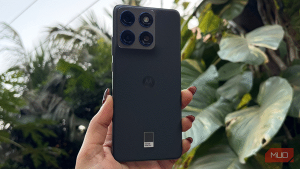 5 hidden AI features on Motorola phones you’re probably not using