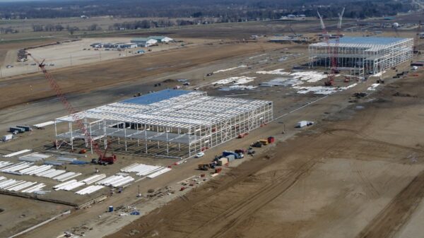 Ford is starting a battery storage business to power data centers and the grid 