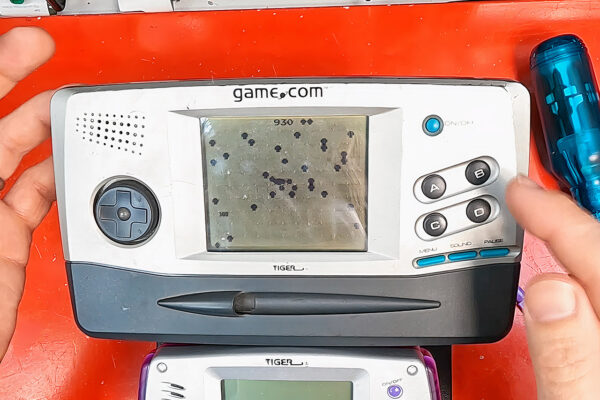 Tiger Electronics’ Game.com is the Handheld from 1997 That Nobody Really Remembers