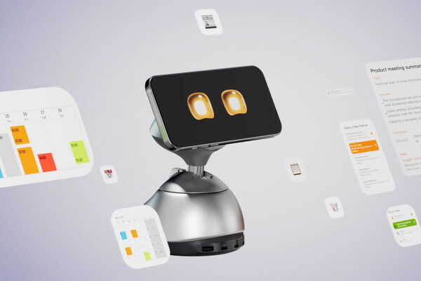 Loona Deskmate Transforms Your iPhone Into a Clever Desktop Companion