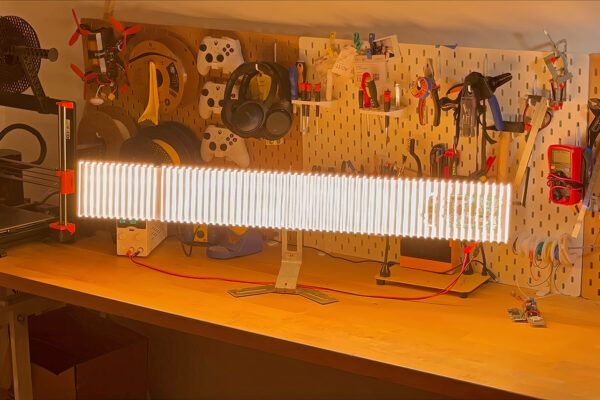 Custom-Built Spectrum Slit Lamp Can Actually See Radio Waves, Sort Of