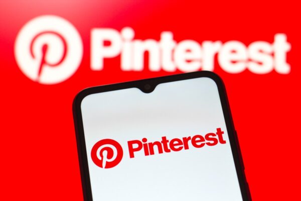Amid disappointing earnings, Pinterest claims it sees more searches than ChatGPT
