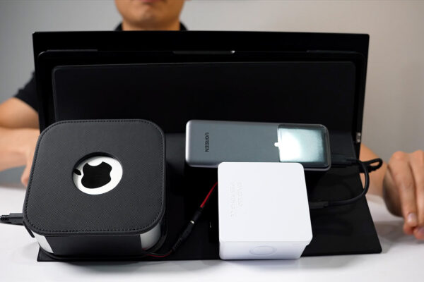 A Mac Mini M4 That Travels Light, Thanks to a Clever Power Bank Hack