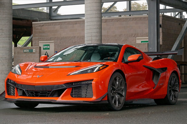 2026 Chevrolet Corvette ZR1X Delivers 1,250 Horsepower With Daily-Drive Comfort and Hypercar Speed