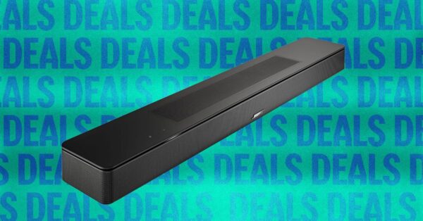 This Compact Bose Soundbar Is $80 Off