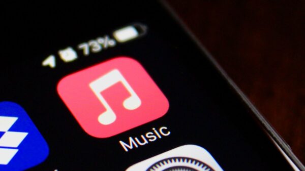 Apple Music to add Transparency Tags to distinguish AI music, says report