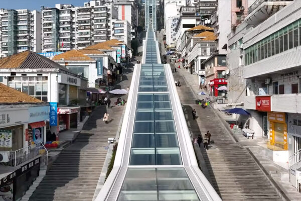 Chongqing’s Wushan Goddess Escalator Becomes the Longest Urban Lift in the World