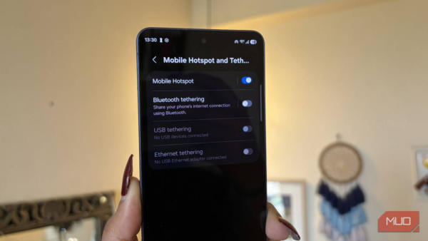 I turned a spare Android into a Wi-Fi extender and it fixed my dead zones