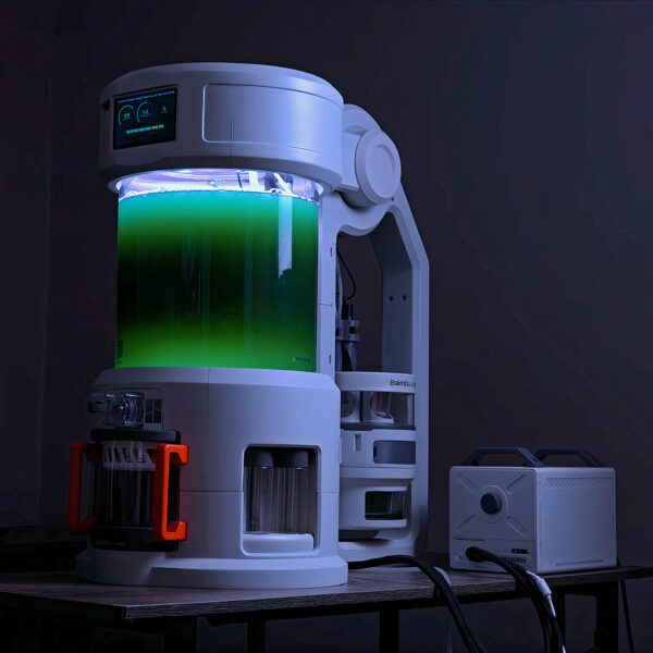 How One Builder 3D Printed a Complete Algae Production System