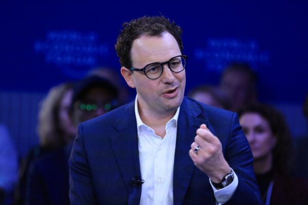 Sources: Anthropic could raise a new $50B round at a valuation of $900B