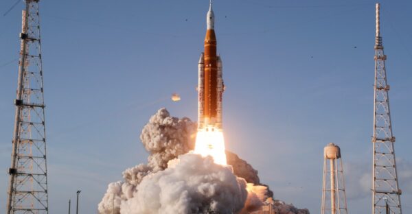 NASA had to ‘reload’ Microsoft Outlook after Artemis II glitch