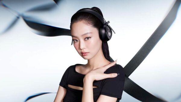 Get Beats Solo 4 JENNIE Special Edition on Shopee