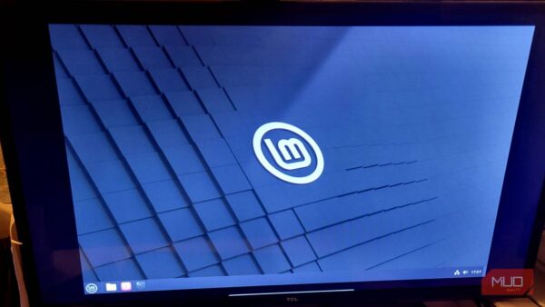 Stop tolerating GNOME’s limitations — here are 5 Linux desktops that give you real control
