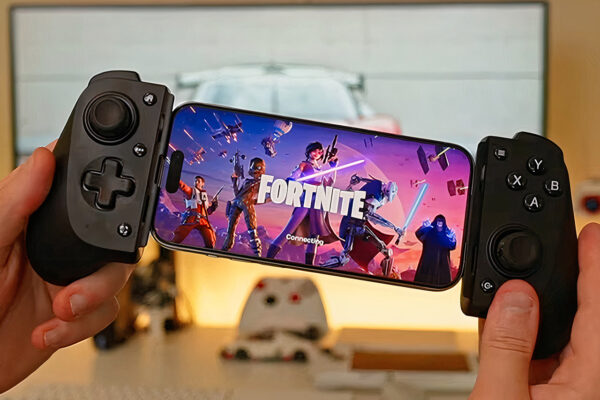 The Razer Kishi V3 Makes Mobile Gaming Feel Like a Real Console Experience Without Breaking the Bank